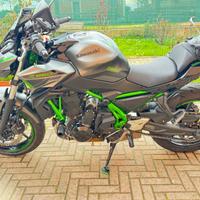 Kawasaki Z650 (09/2024) - Verde Kawa