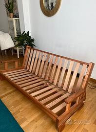 Divano letto in legno con doghe per futon