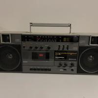 Radio Seleco anni 70/80 anche a batteria