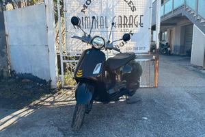 Piaggio Vespa 300 gts hpe super
