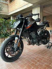 KTM Duke 790 +tuta moto e stivali+ cavalletto