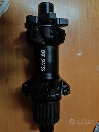 Mozzo DT Swiss 28 raggi con corpetto micro spline