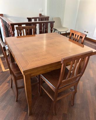 Tavolo allungabile in legno 100x100