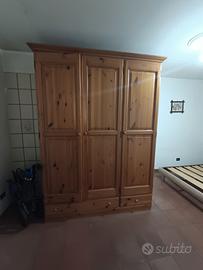 Armadio 3 ante legno massello