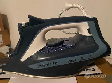 Ferro da stiro ROWENTA mai usato