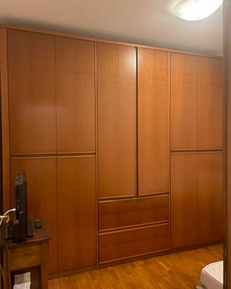Armadio in legno