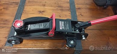 Cric idraulico a carrello