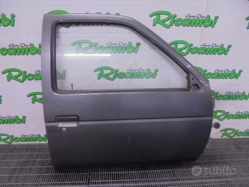 PORTA DESTRA PER NAVARA - KING CAB D21 1992