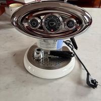 Macchina caffè Illy