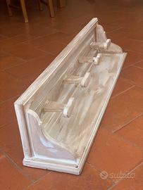 Appendiabiti in legno decapato