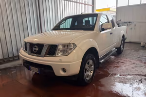 Nissan Navara 2.5 dCi 4 porte Double Cab LE