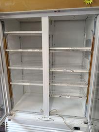 Attrezzatura di un bar e Dehor  esterno