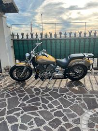 Motocicletta Yamaha dragstar 1100