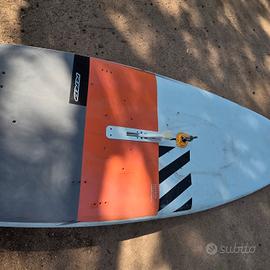 Tavola da windsurf RRD da 180 litri