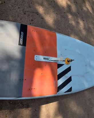 Tavola da windsurf RRD da 180 litri