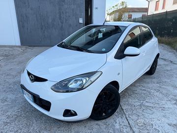 Mazda 2 1.3 Benzina 75CV 5p. 2010 Neopatentati