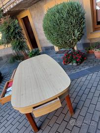tavolo in legno