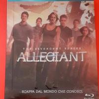 Allegiant (Steelbok)