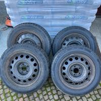 4 pneumatici m+s 205/60R16 momo compresi di cerchi