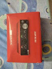 FocusRite Scarlet 2i2