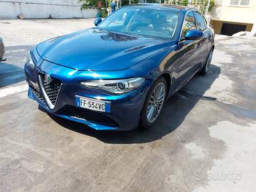 Giulia Super 2.2 180cv