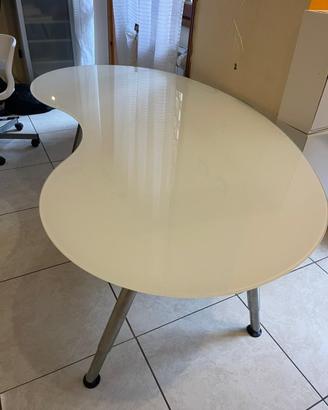 Scrivania in vetro ikea