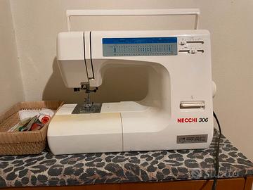macchina da cucire Necchi 306