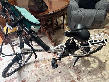 Nilox bianca bicy elettrica