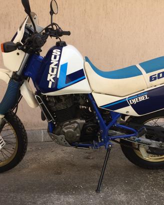 Suzuki dr 600 Djebel