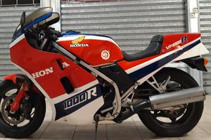 honda vf 1000 R