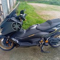 Splendido Yamaha  T Max 560 Tech max