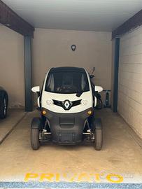RENAULT TWIZY 80 seminuova