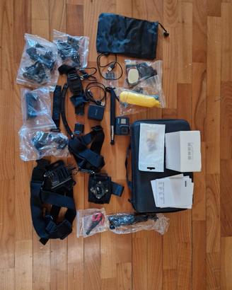 GoPro Hero 8 Black - Kit Full Accessori (Pronta al