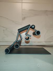 Scultura Artigianale in Metallo