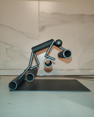 Scultura Artigianale in Metallo