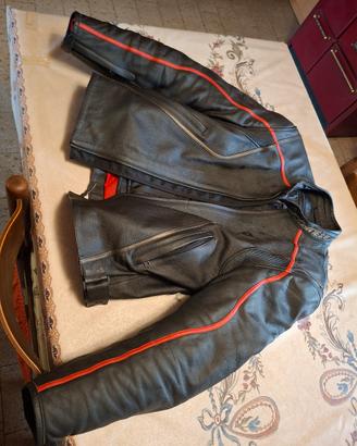 Giubbino in pelle Dainese con protezioni