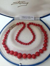 Collana vintage corallo rosso a scalare 79,66 g