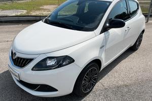 Lancia Ypsilon 1.0 FireFly 5 porte S&S Hybrid Gold