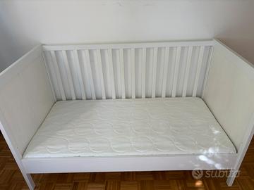 Lettino ikea Sundvik con materasso