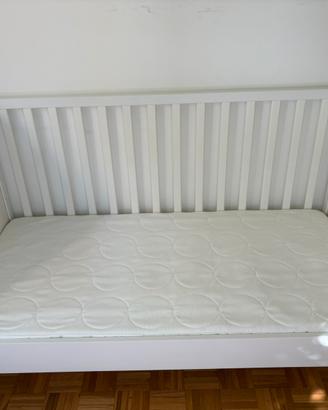 Lettino ikea Sundvik con materasso