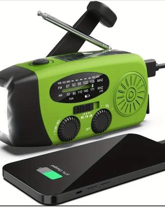Radio e Lampada solare e a manovrlla