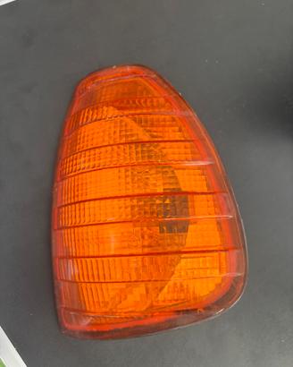 Freccia anteriore sinistra per mercedes w123