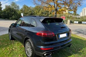 PORSCHE CAYENNE 3.0 PLATINUM NO SPBOLLO SI PERMUTE