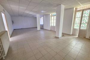 Immobile di 100 m² con 3 locali a Asti
