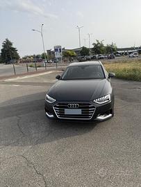 AUDI A4 2020