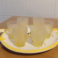 bicchieri da limoncello con vassoio