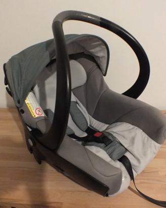 Seggiolino ovetto auto Bebeconfort Creatis.fix