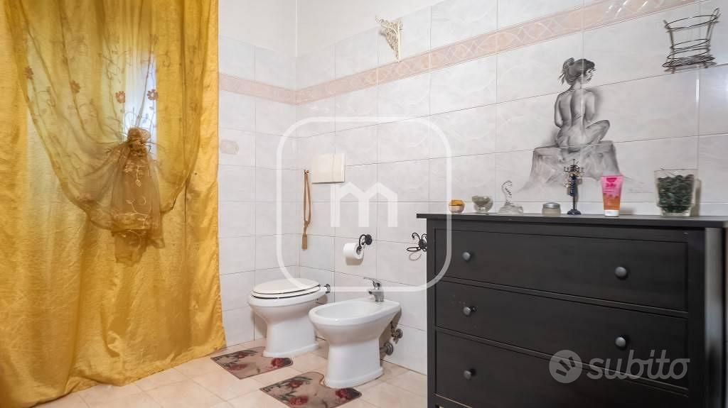 Villa di 100 m² con 3 locali a Roma - Vista 3