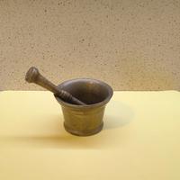 Mortaio con pestello in ottone