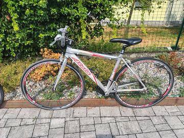BICI DA CORSA DONNA ATALA